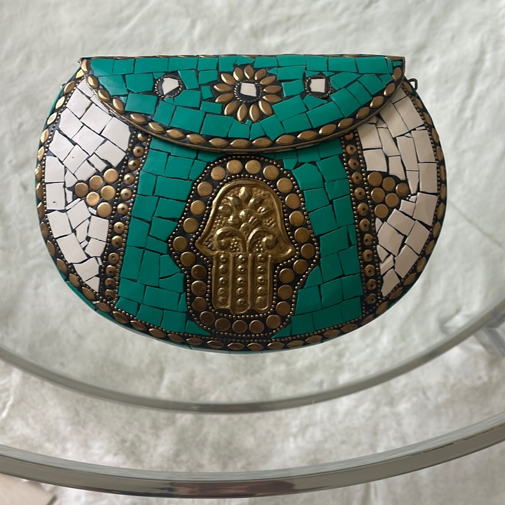 Hamsa clutch 🪬